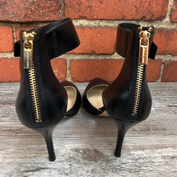 MICHAEL Michael Kors Leather Heels - Picture 7 of 16